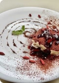 Semifreddo vegano al caffè e frutti di bosco